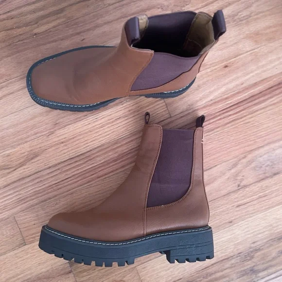 Sam Edelman Laguna Chelsea Leather Boots - Picture 2 of 9